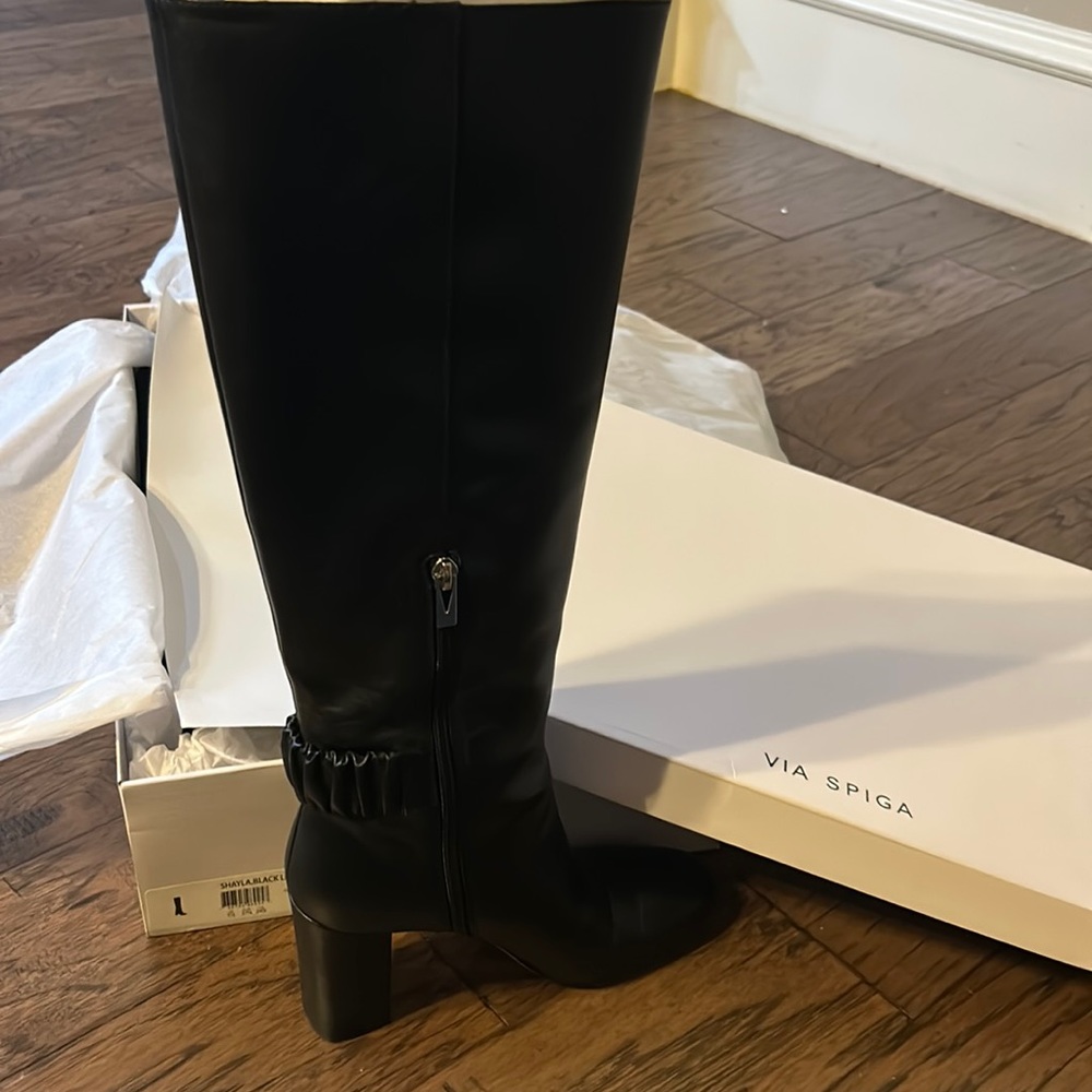 Like New Tall Black ‘Shayla’ Via Spiga boots 7.5 M